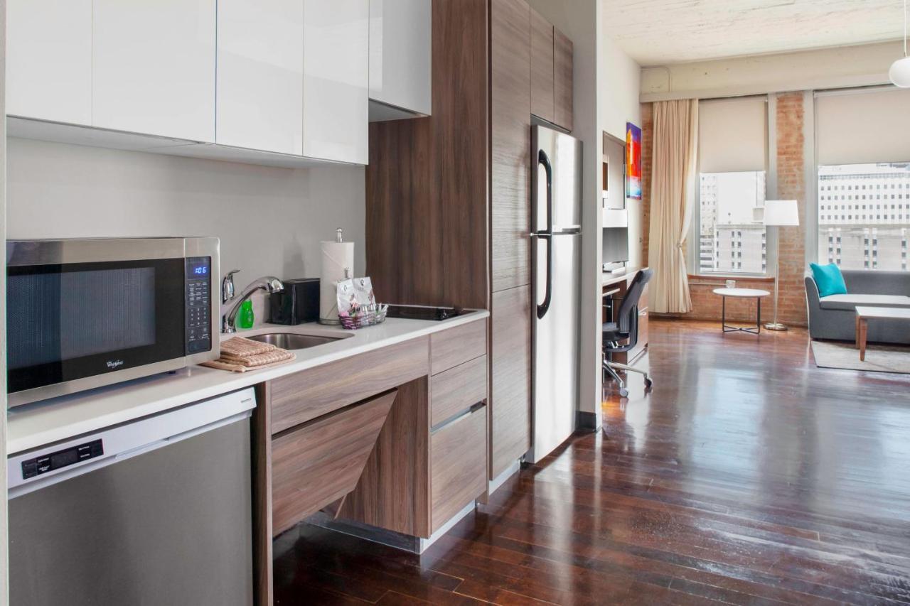 Towneplace Suites By Marriott Dallas Downtown Екстер'єр фото