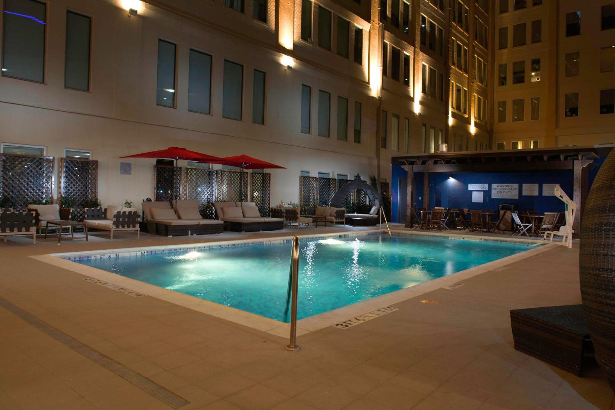 Towneplace Suites By Marriott Dallas Downtown Екстер'єр фото